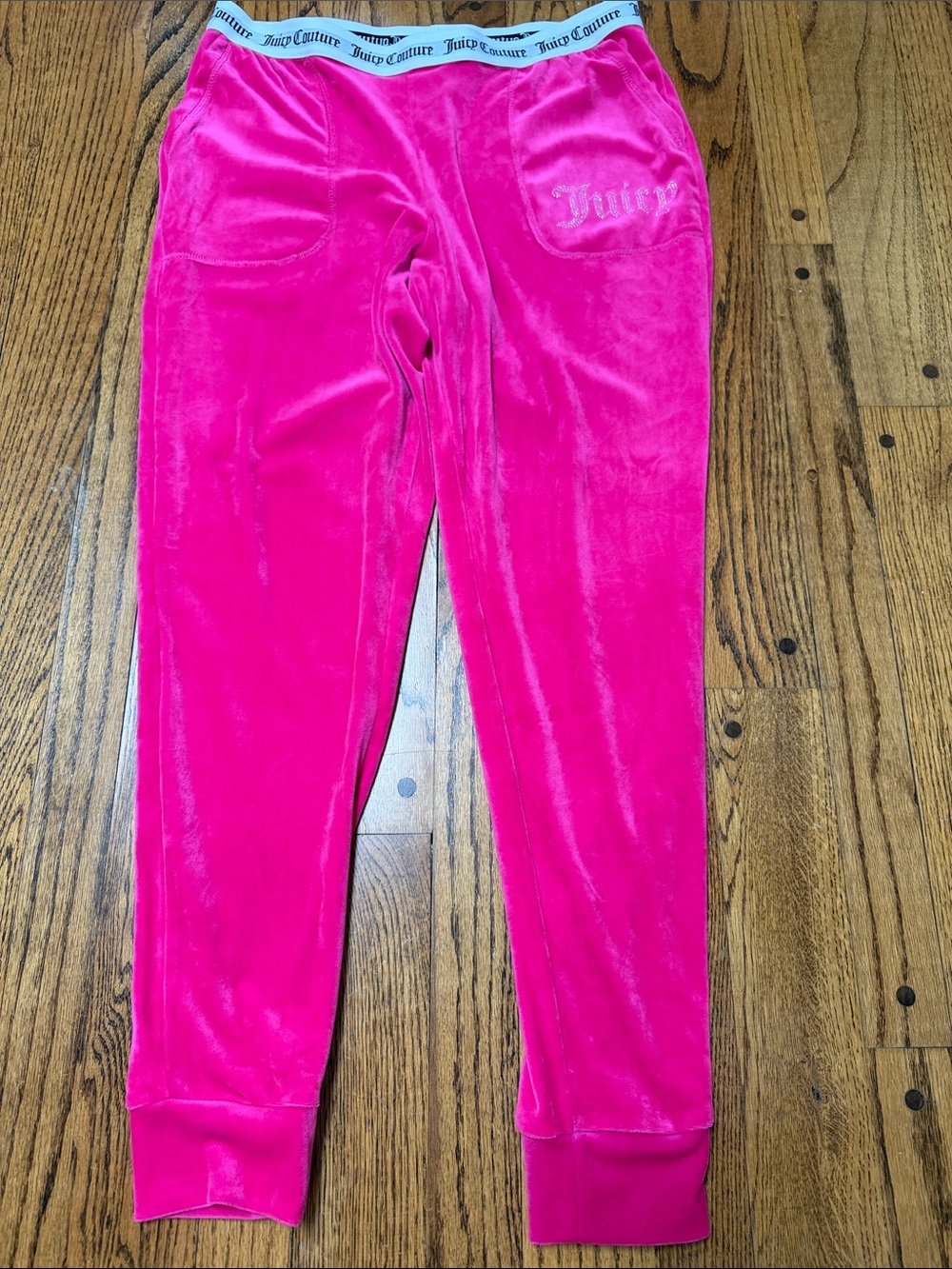 Juicy Couture sz L Super Pink velour PJ Bottoms w JUICY bedazzled front pocket